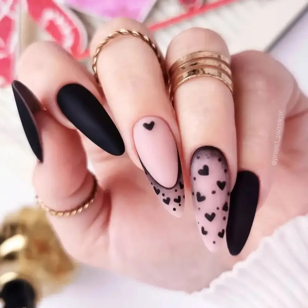 black valentines day nails