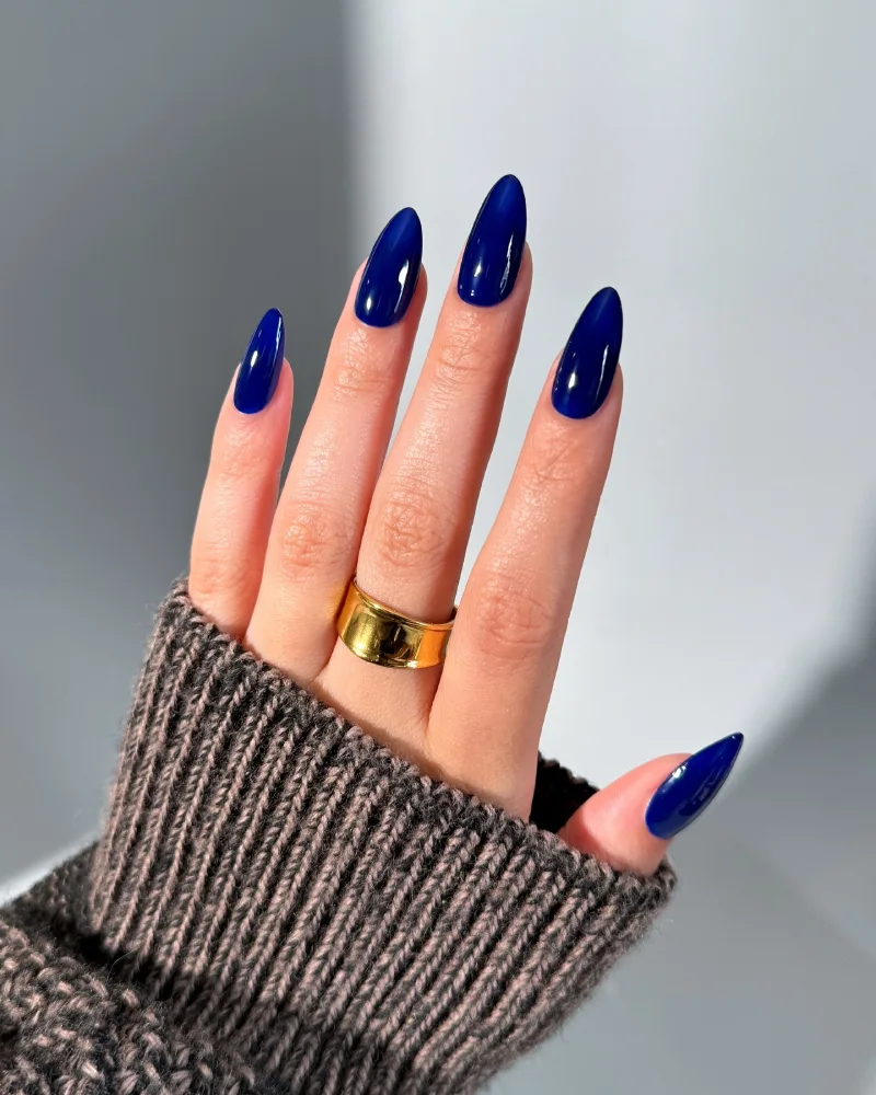 blue christmas nails