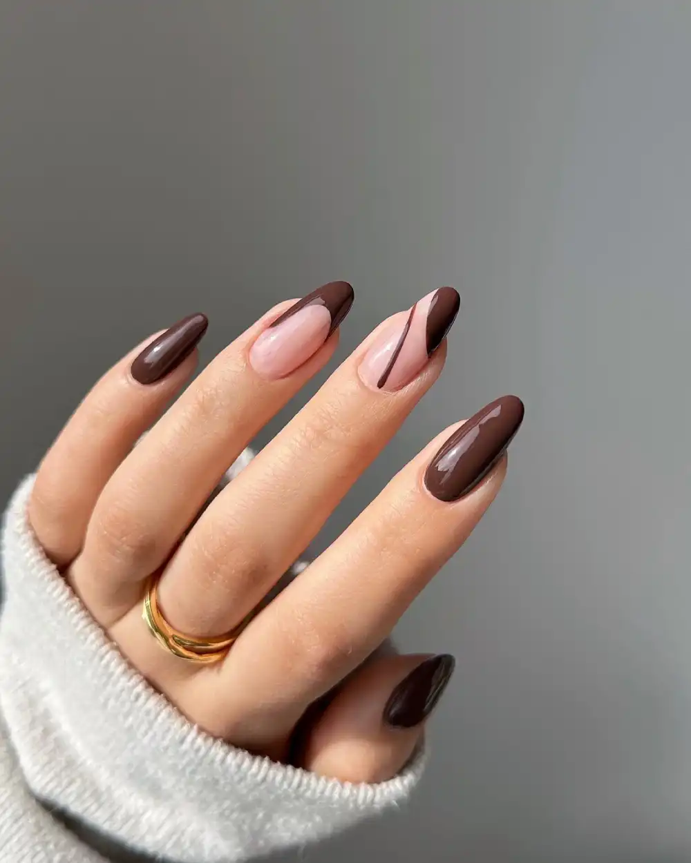 brown nails design