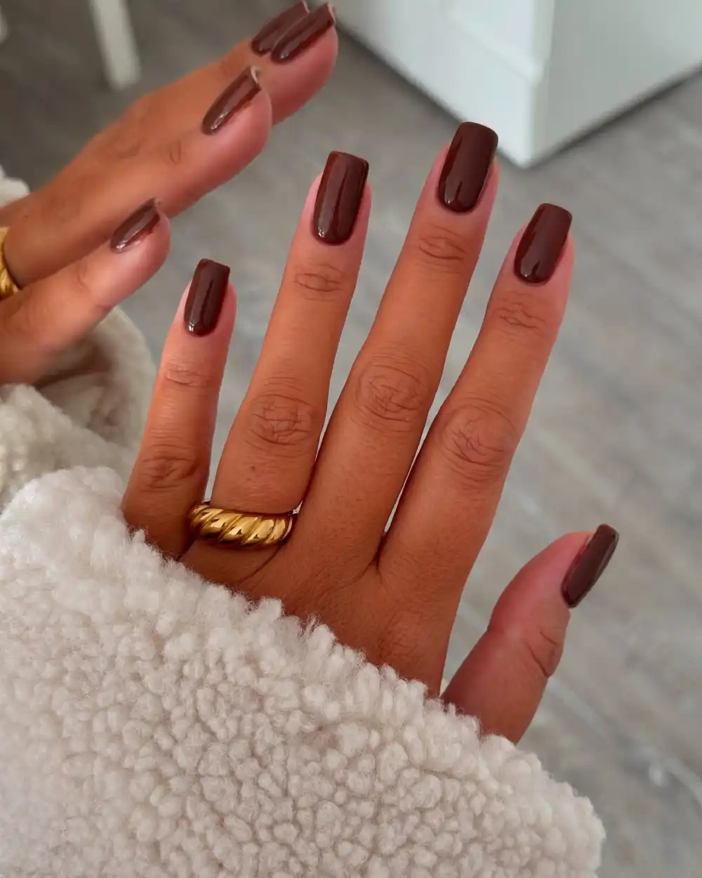 brown nails design