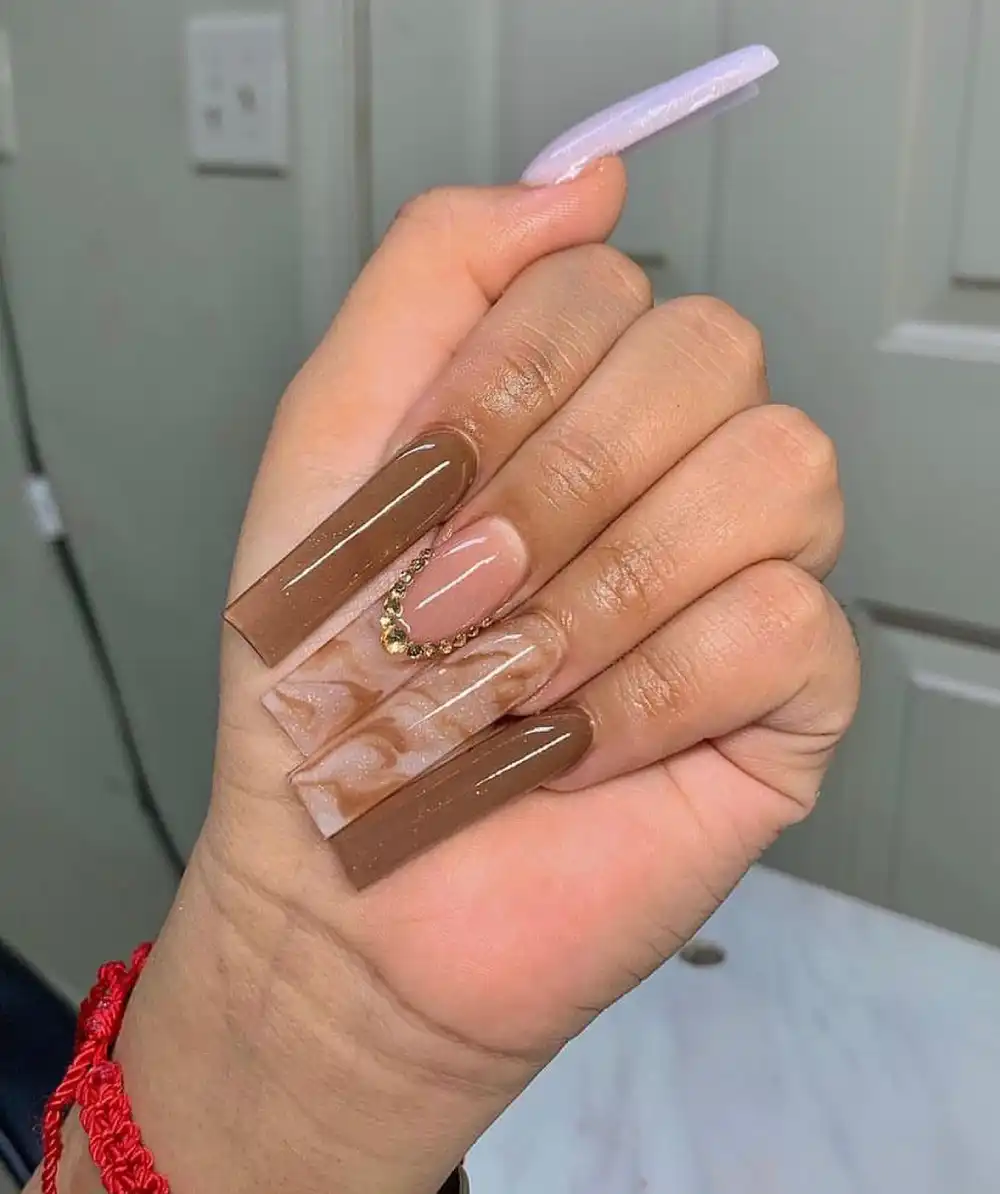 brown nails design