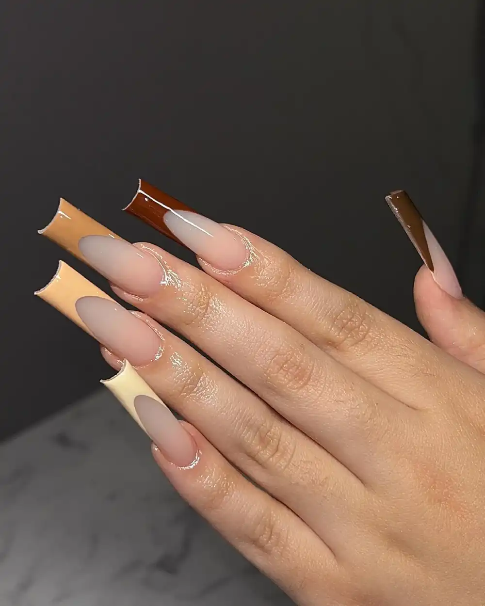 brown nails design