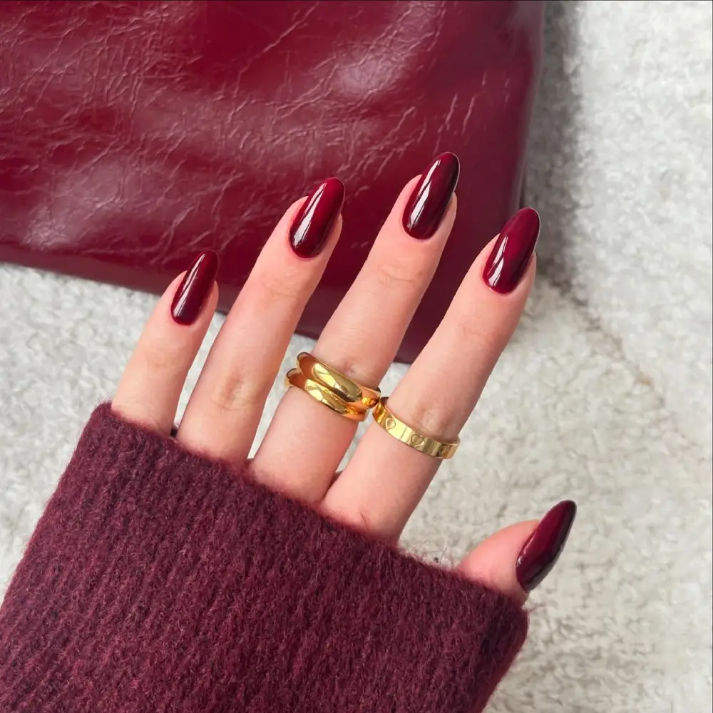 Burgundy nails