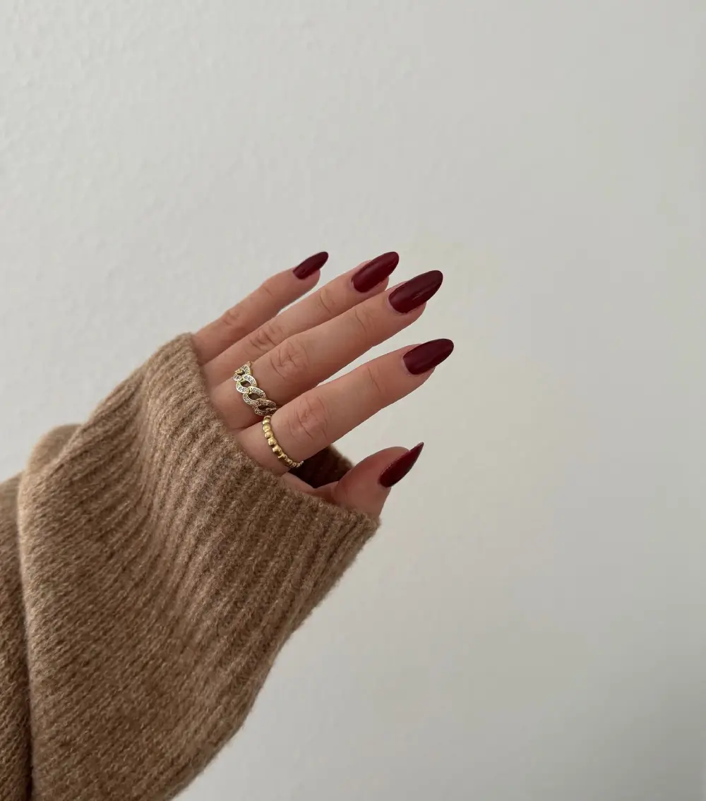 Burgundy nails