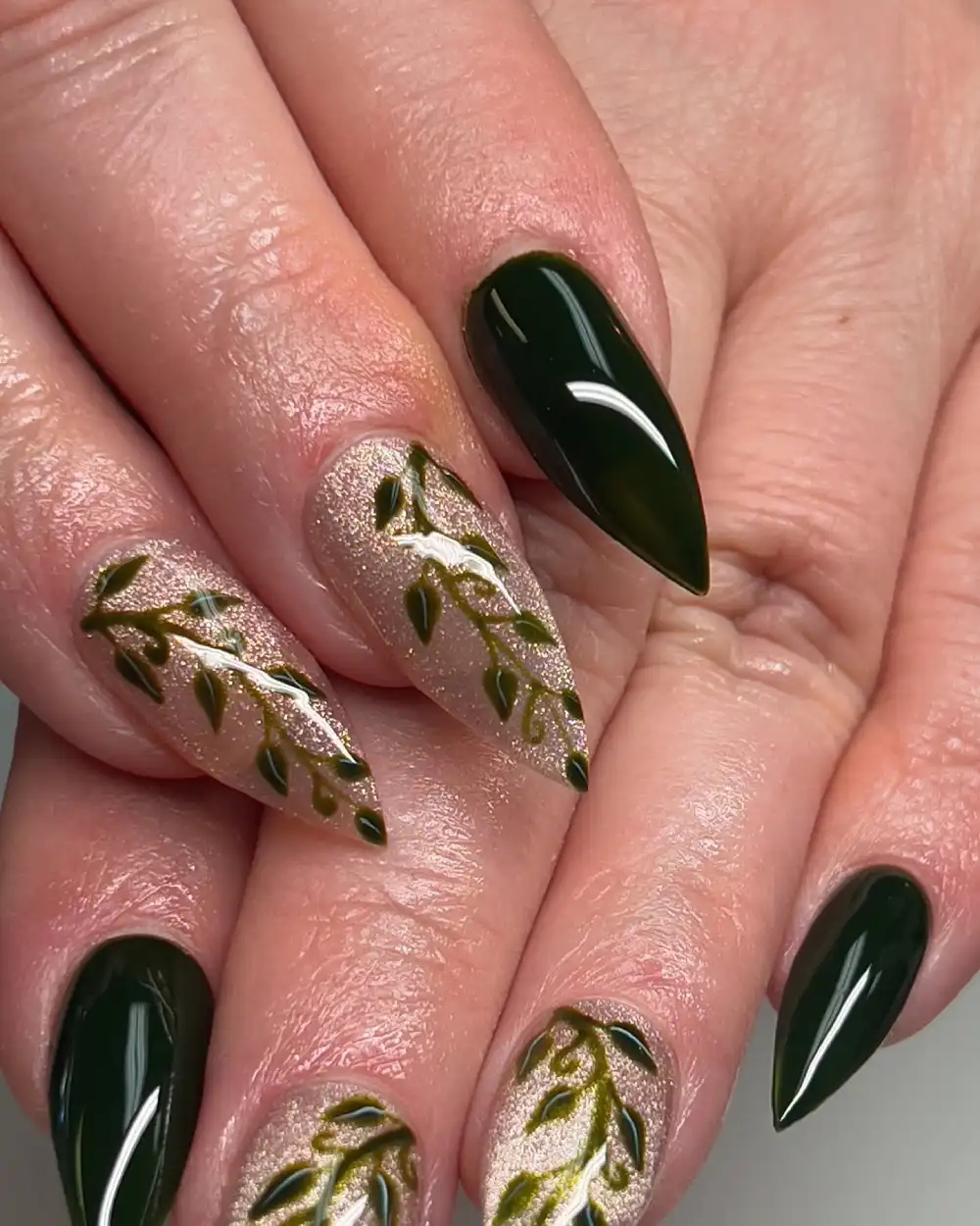 Dark green nails design