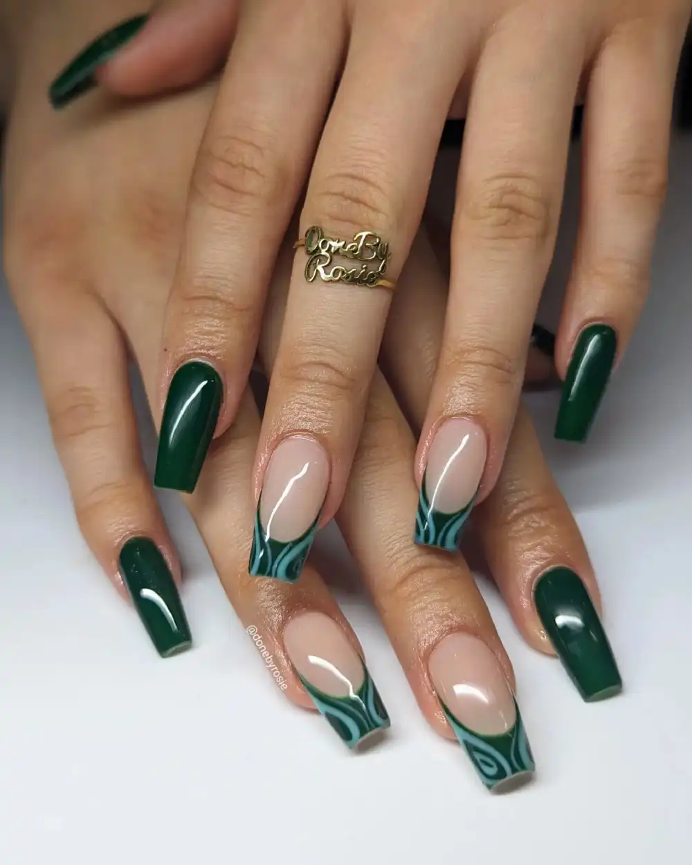 Dark green nails design