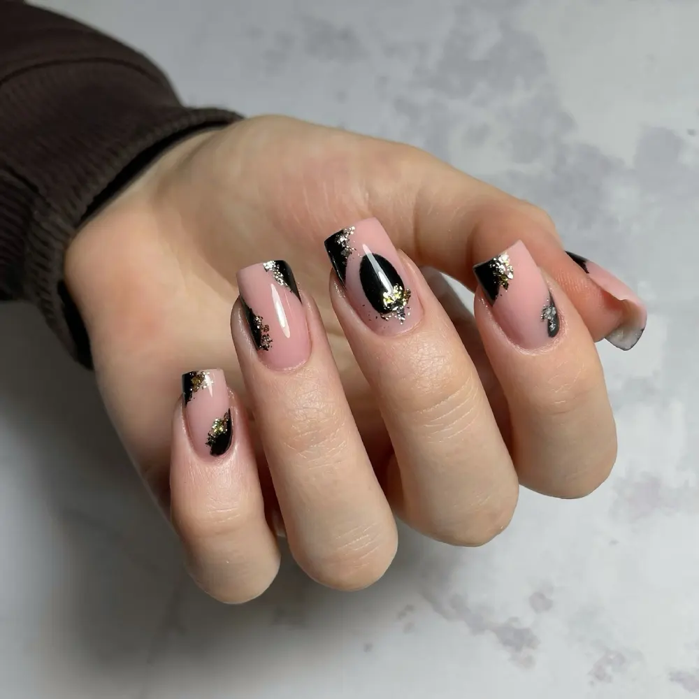 minimalist nails