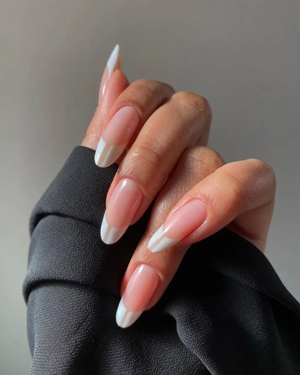 minimalist nails