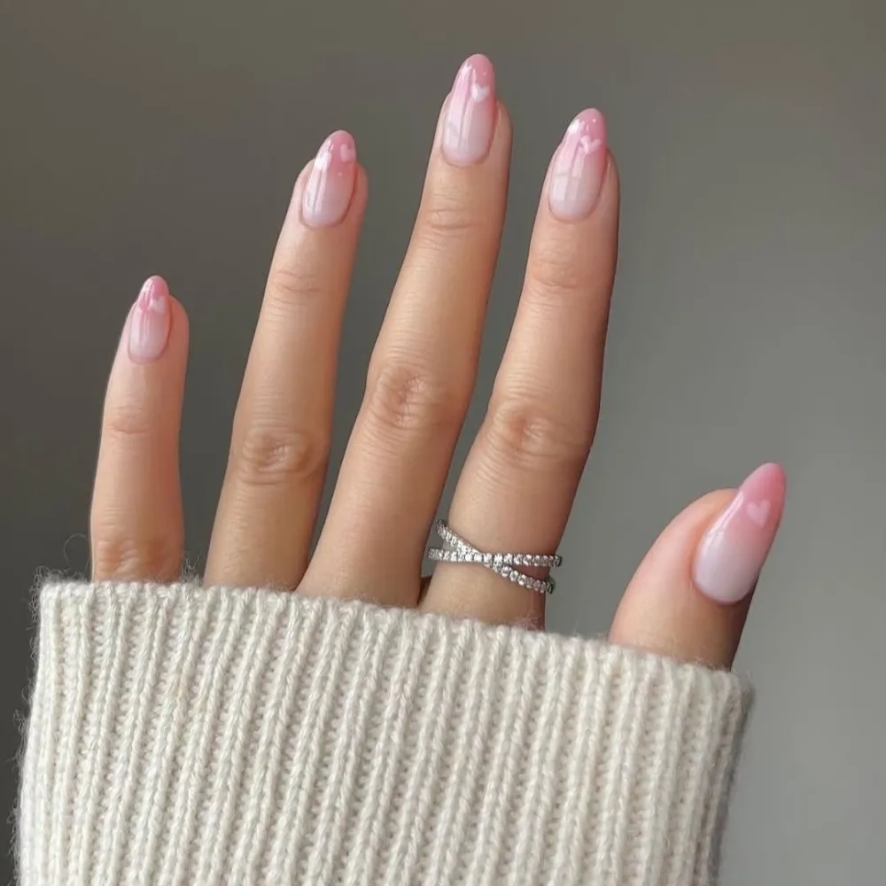 minimalist nails