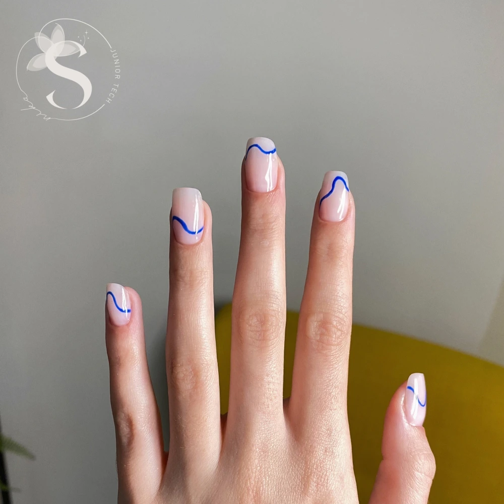 minimalist nails