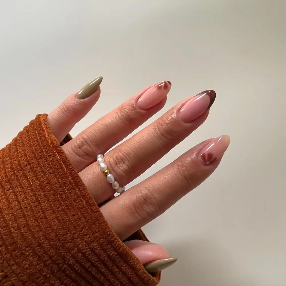 Neutral nails