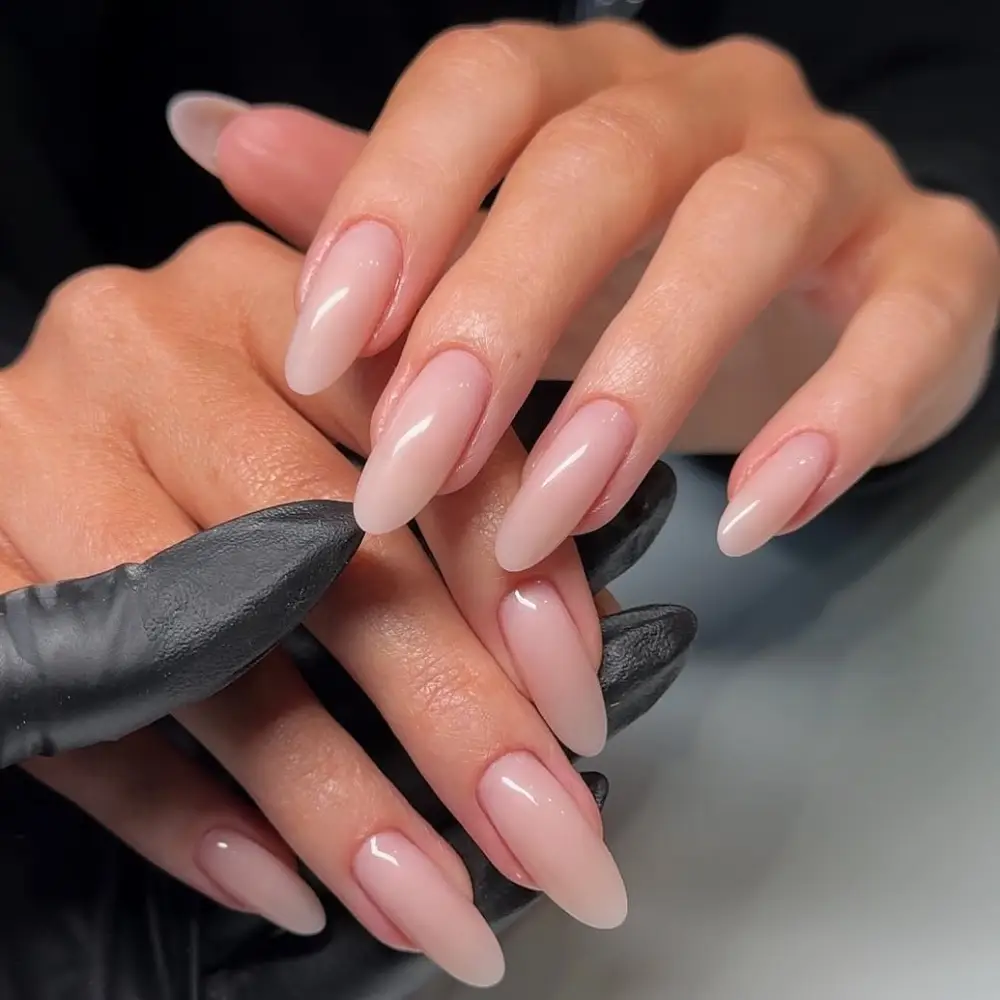 Neutral nails