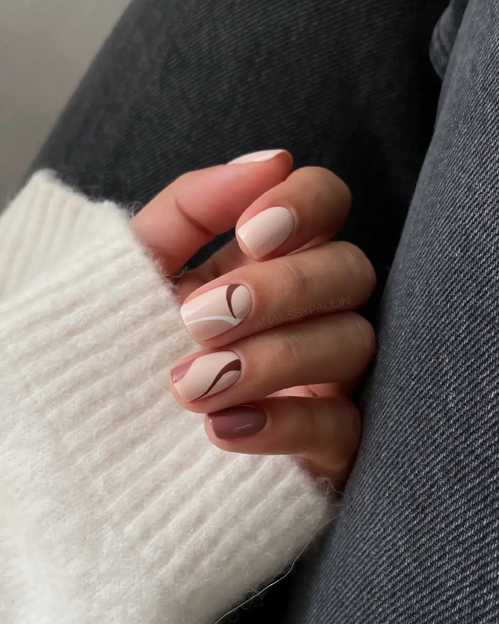 Neutral nails