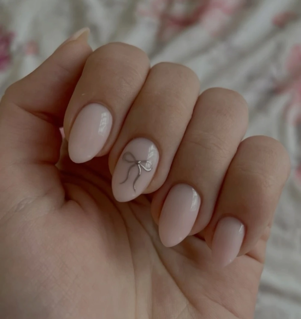 Neutral nails