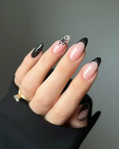 New Year Nails Ideas for a Glamorous Start to 2025