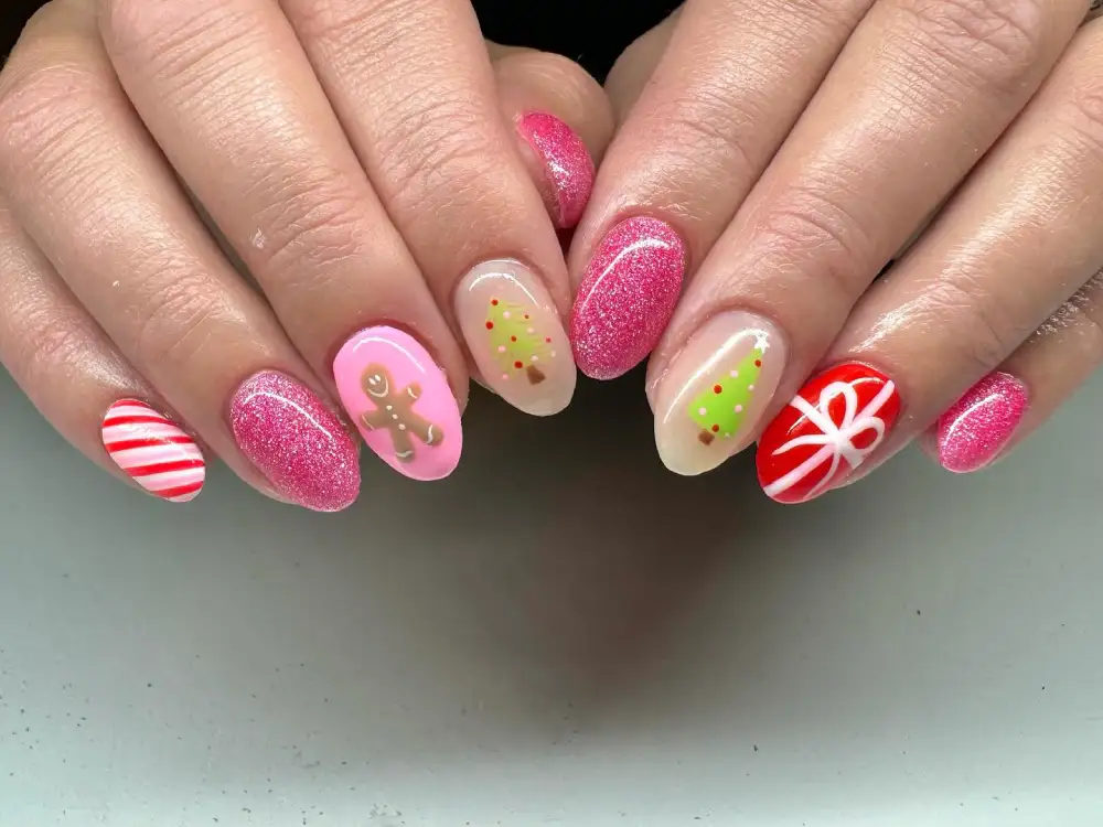 pink christmas nails