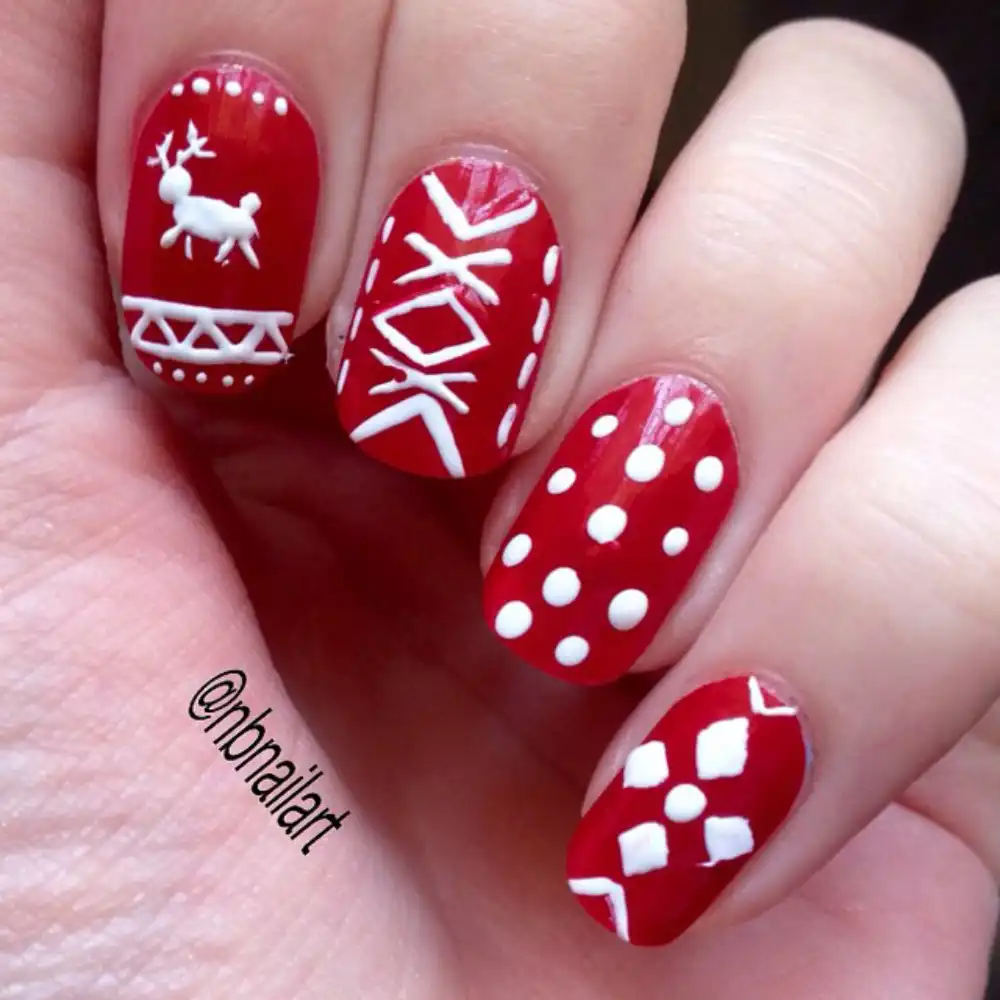 red and white christmas nails