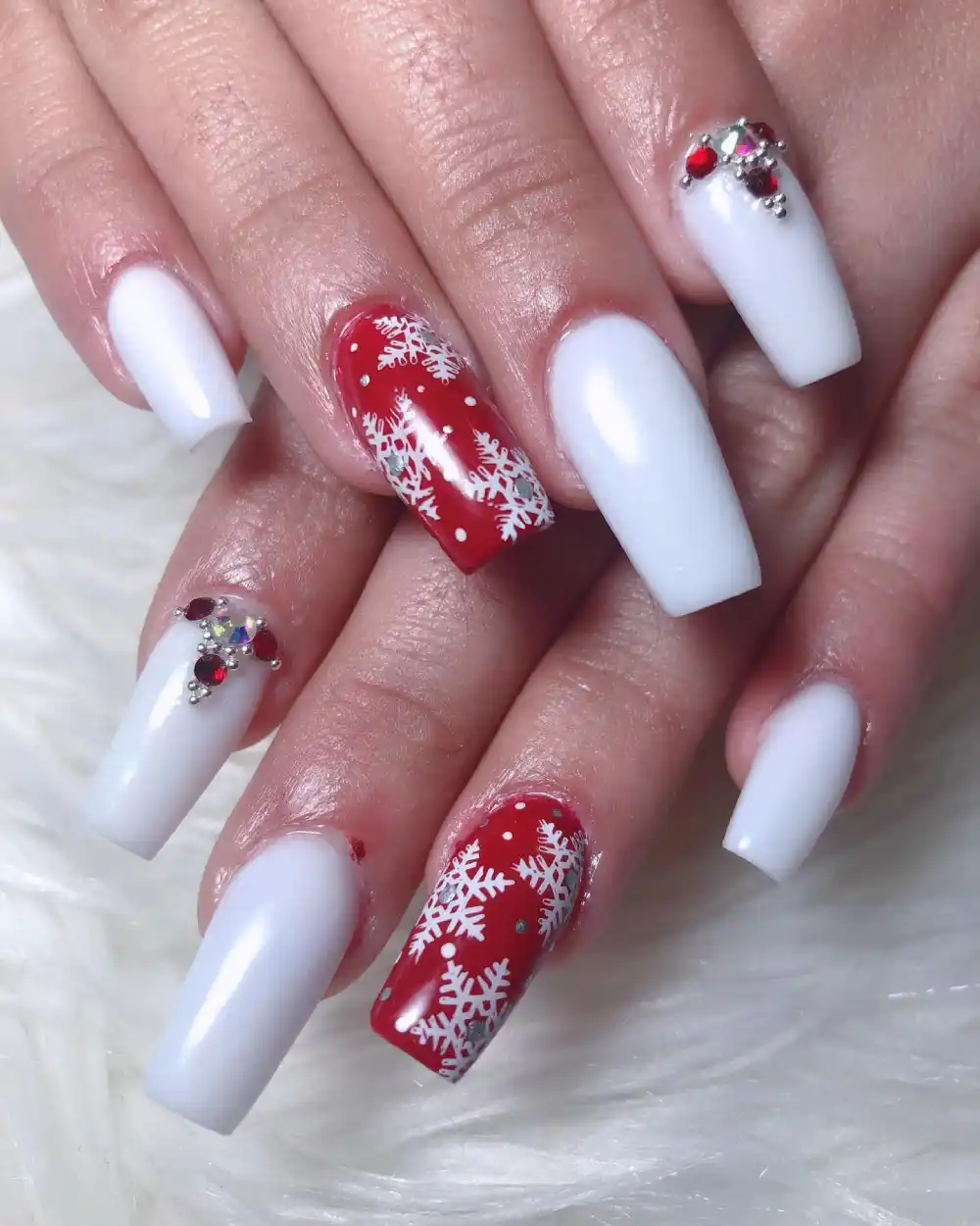 red and white christmas nails