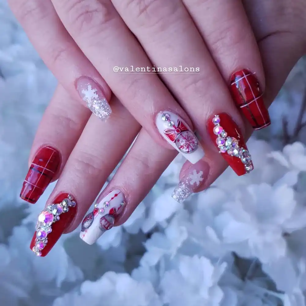 red and white christmas nails