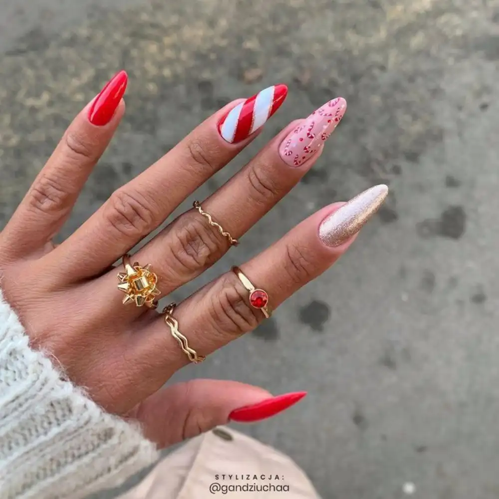 red and white christmas nails