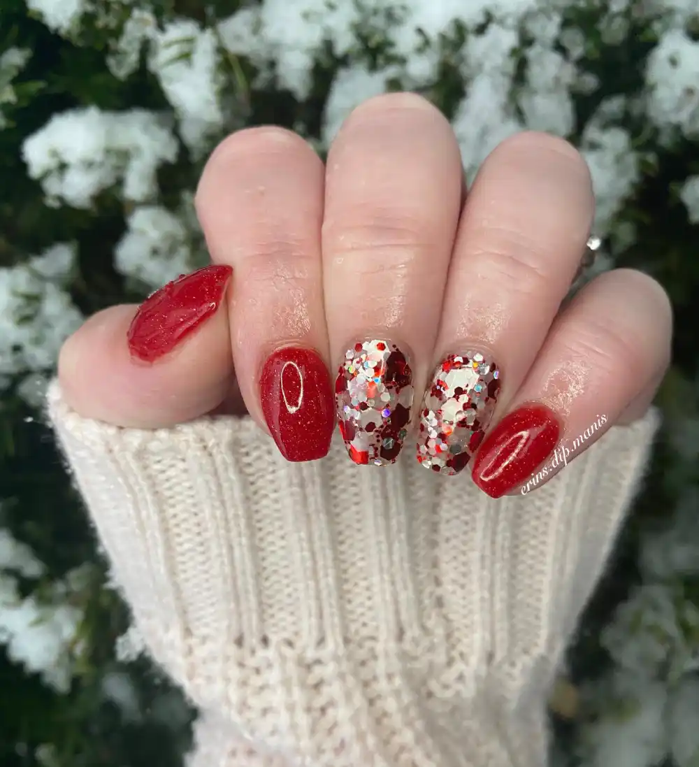 red and white christmas nails