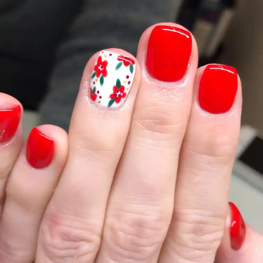 red and white christmas nails