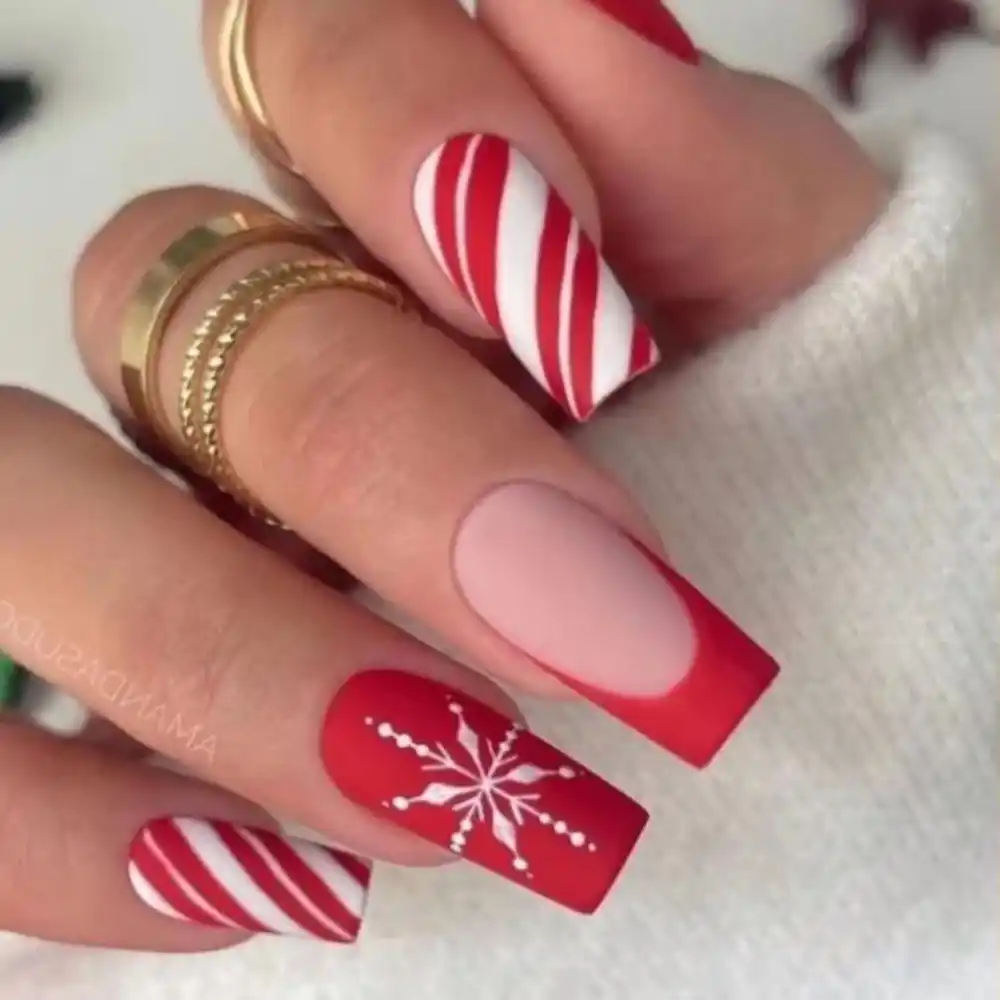 red and white christmas nails