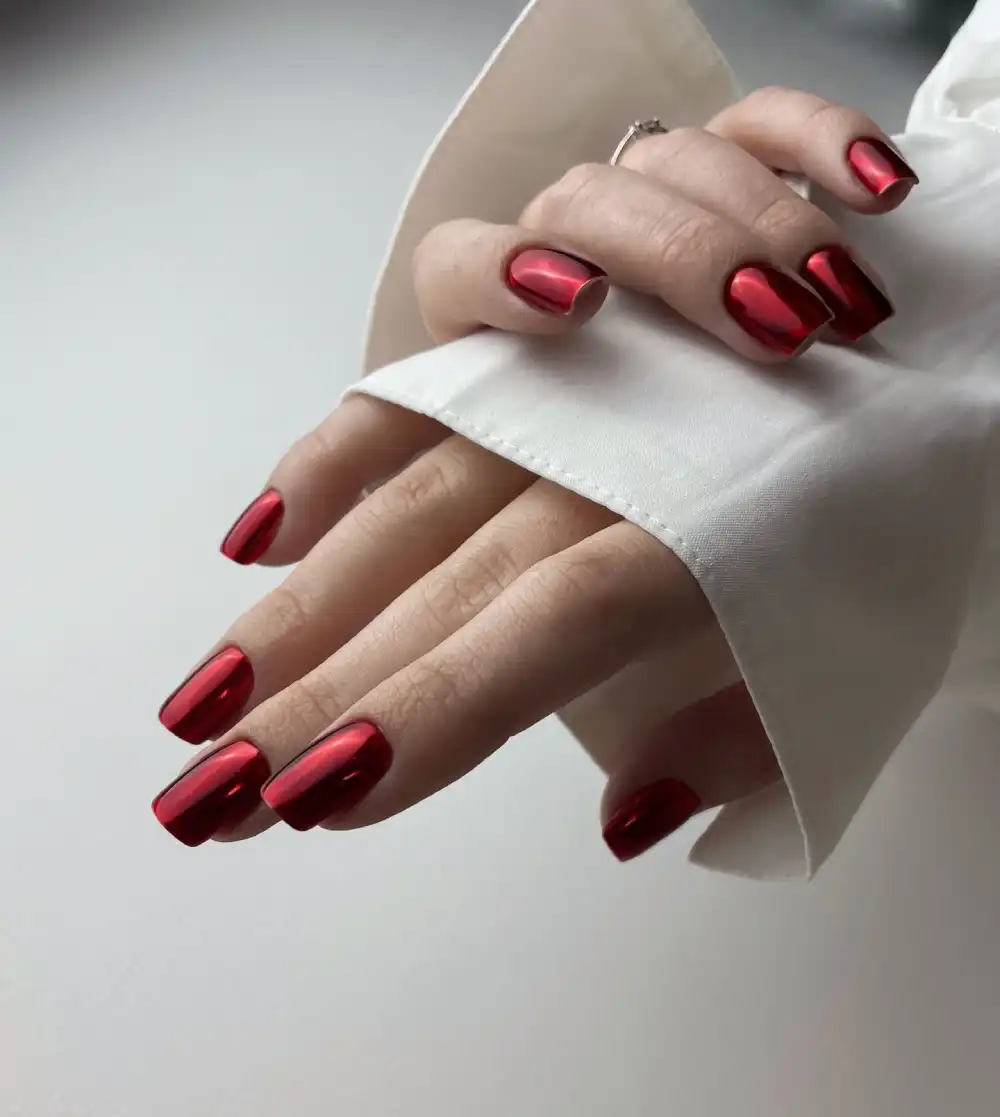 	Red nails	