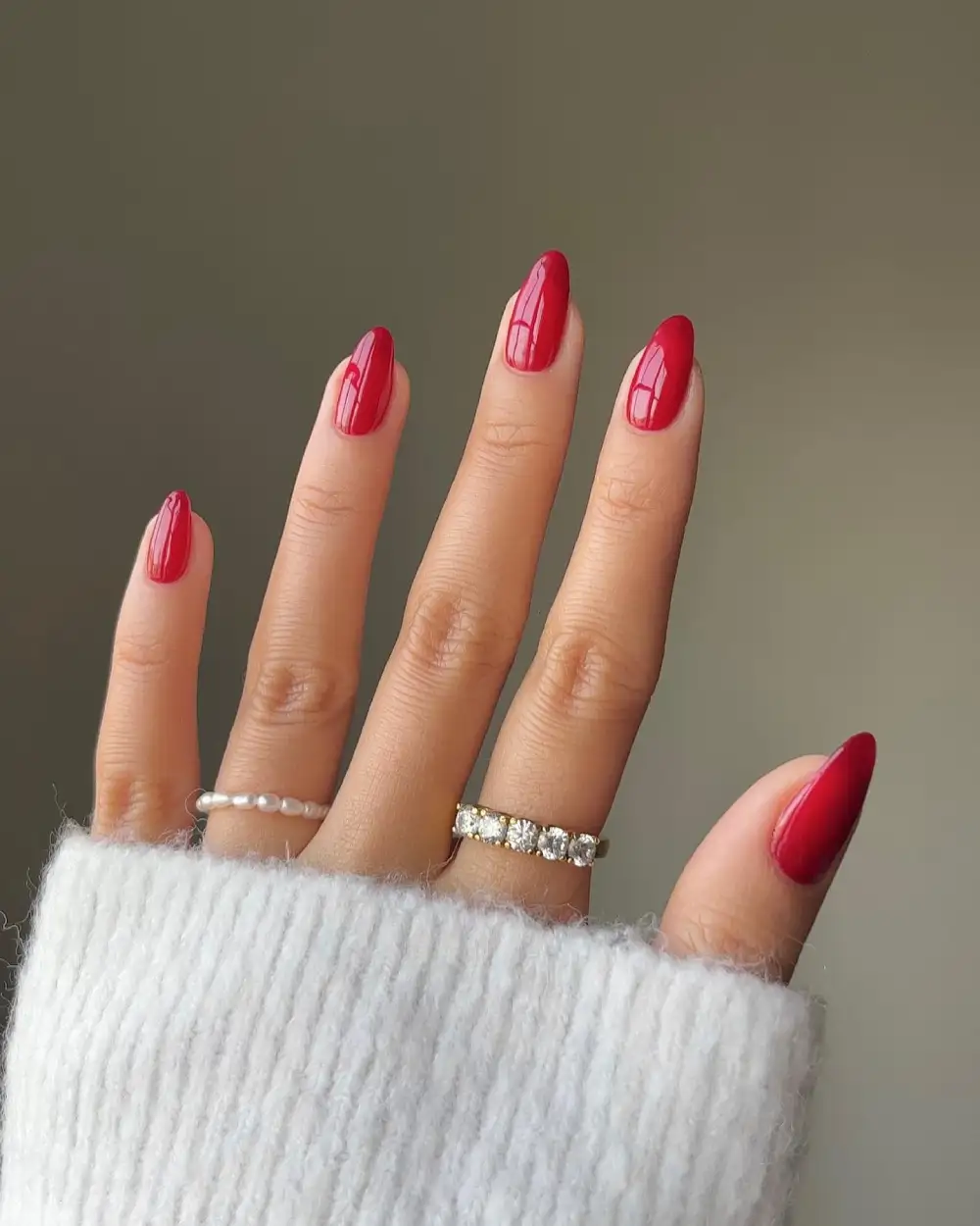 	Red nails	