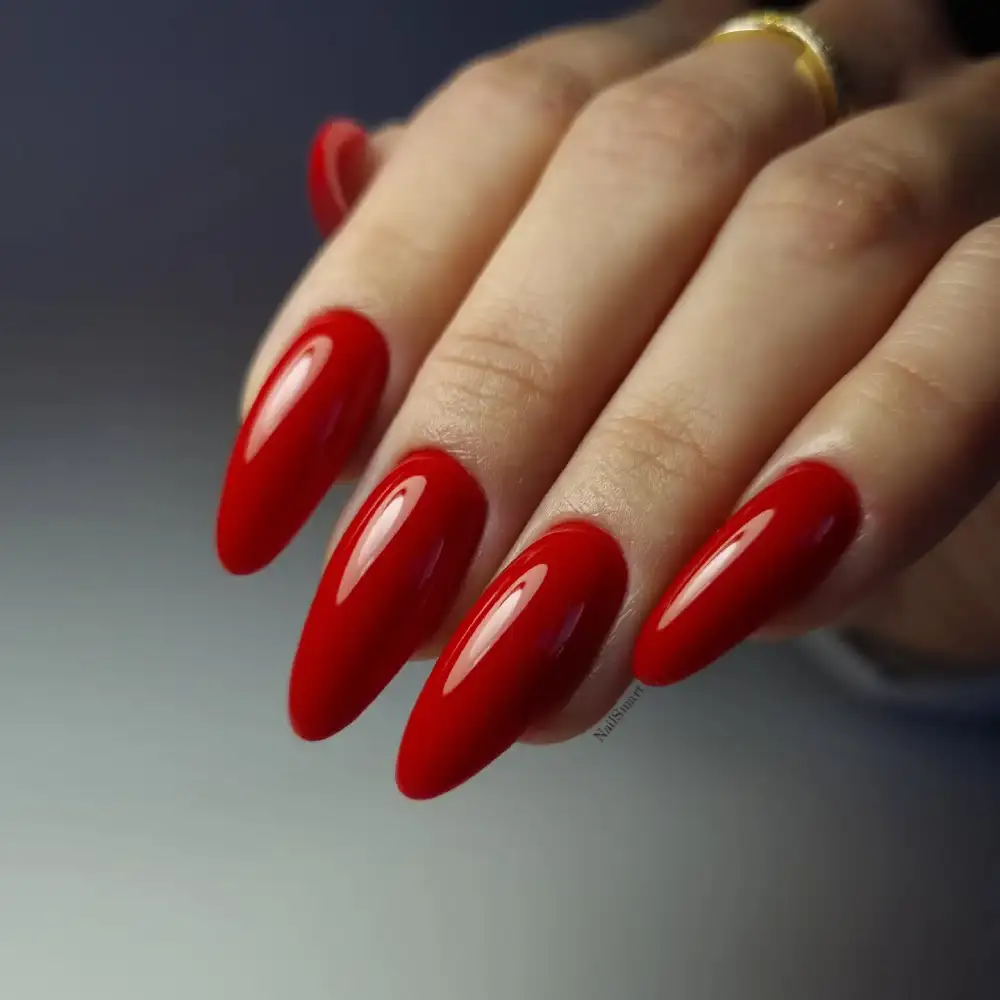 	Red nails	