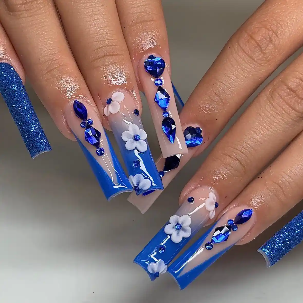 royal blue nails
