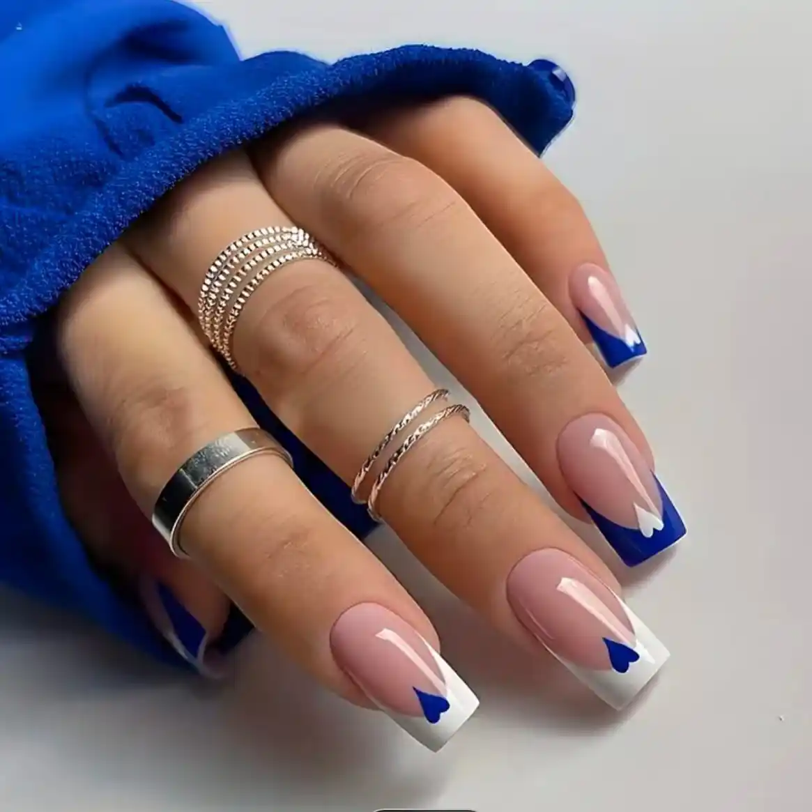 royal blue nails