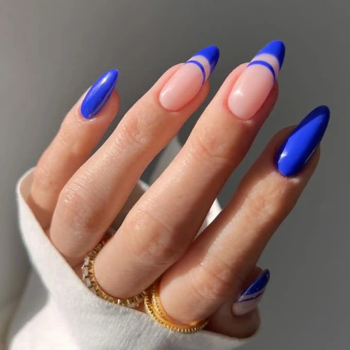 royal blue nails