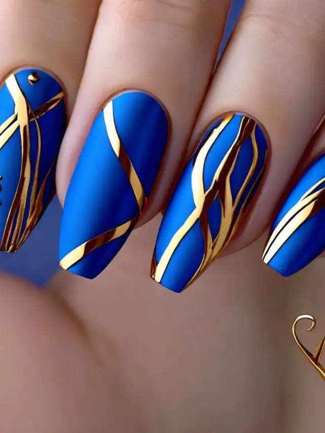 royal blue nails