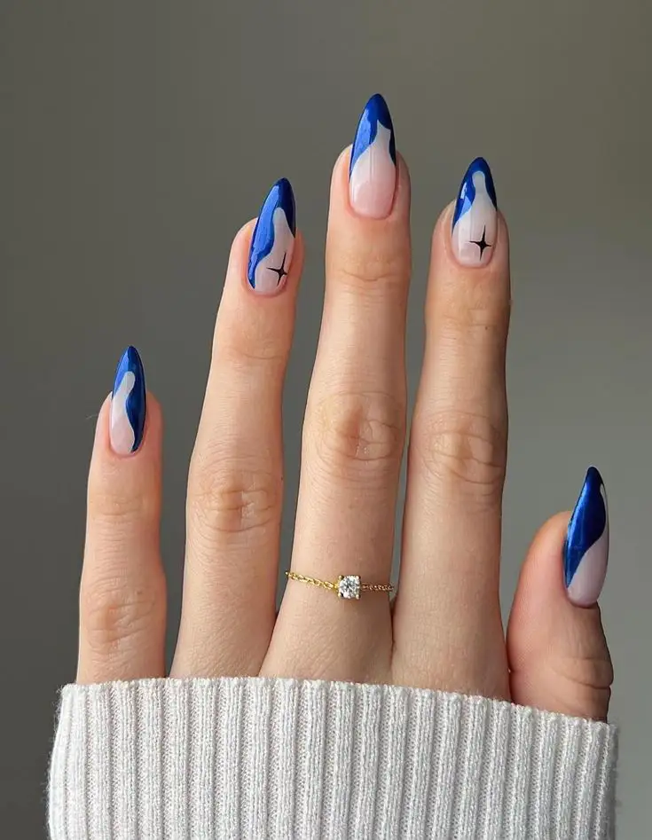 royal blue nails