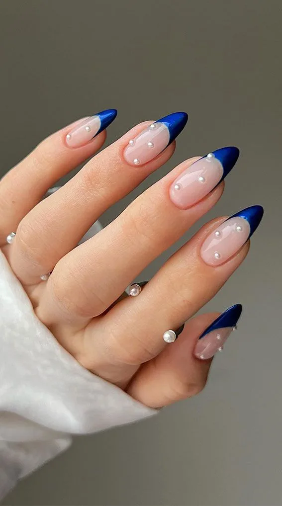 royal blue nails