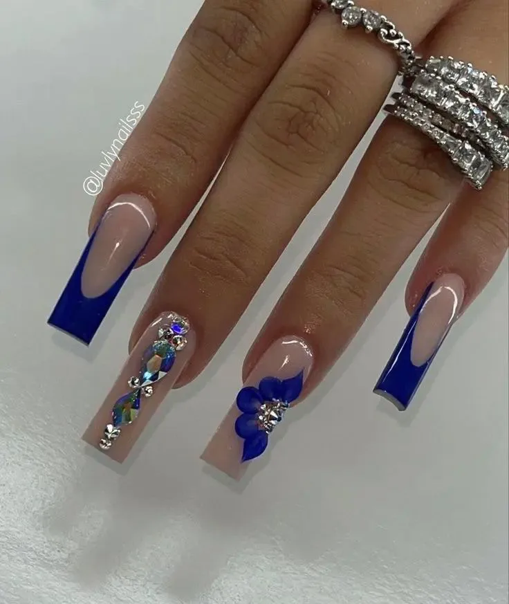royal blue nails