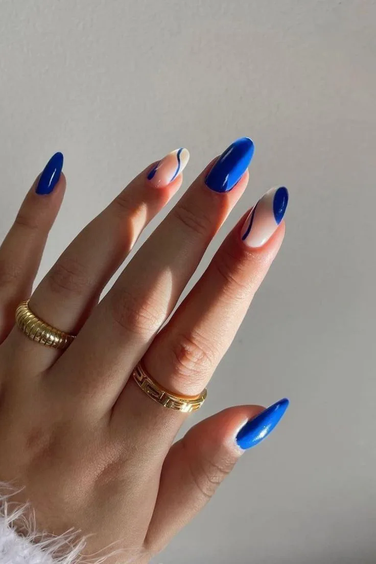 royal blue nails