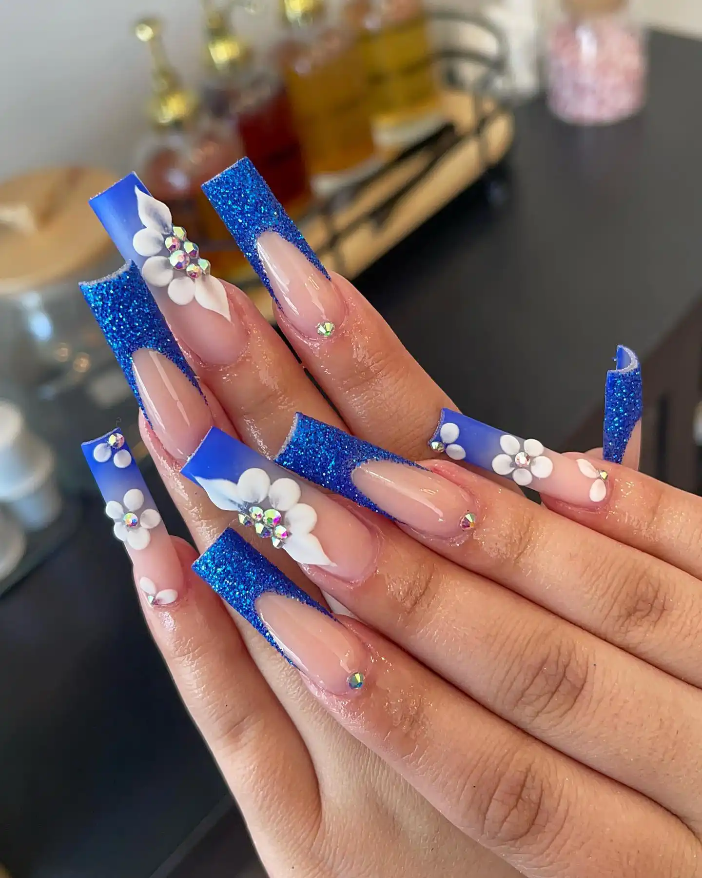 royal blue nails