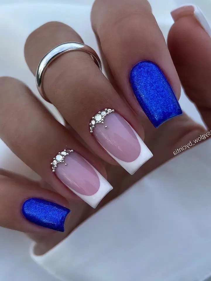 royal blue nails