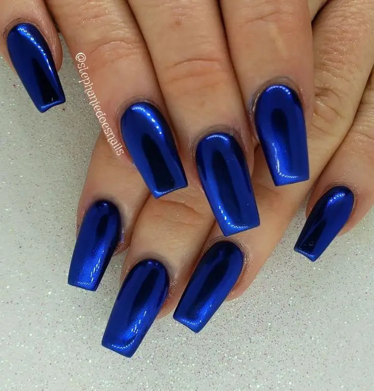royal blue nails