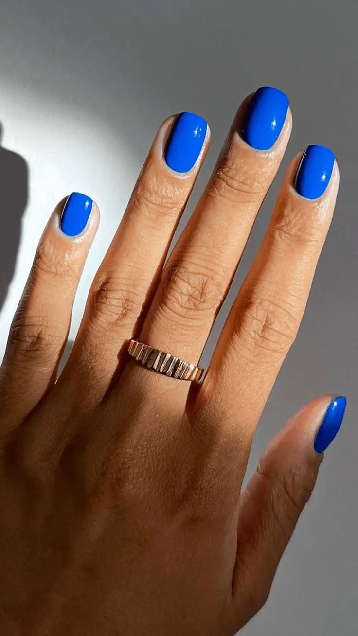 royal blue nails