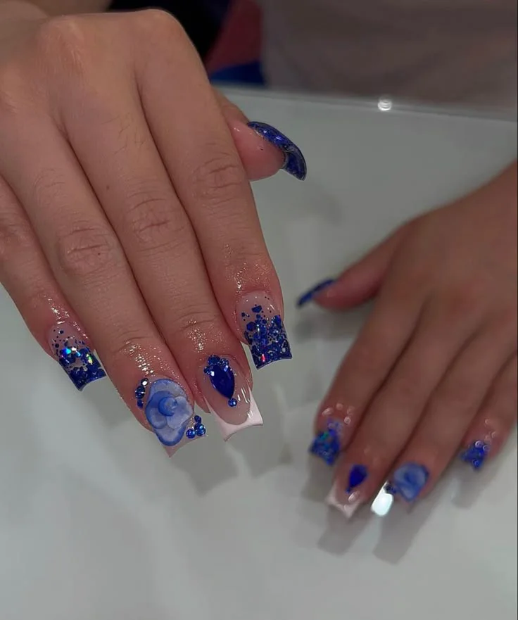 royal blue nails