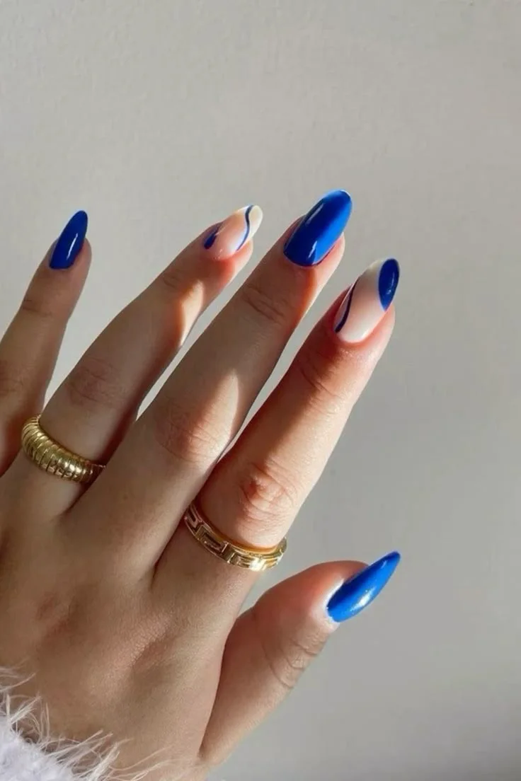 royal blue nails