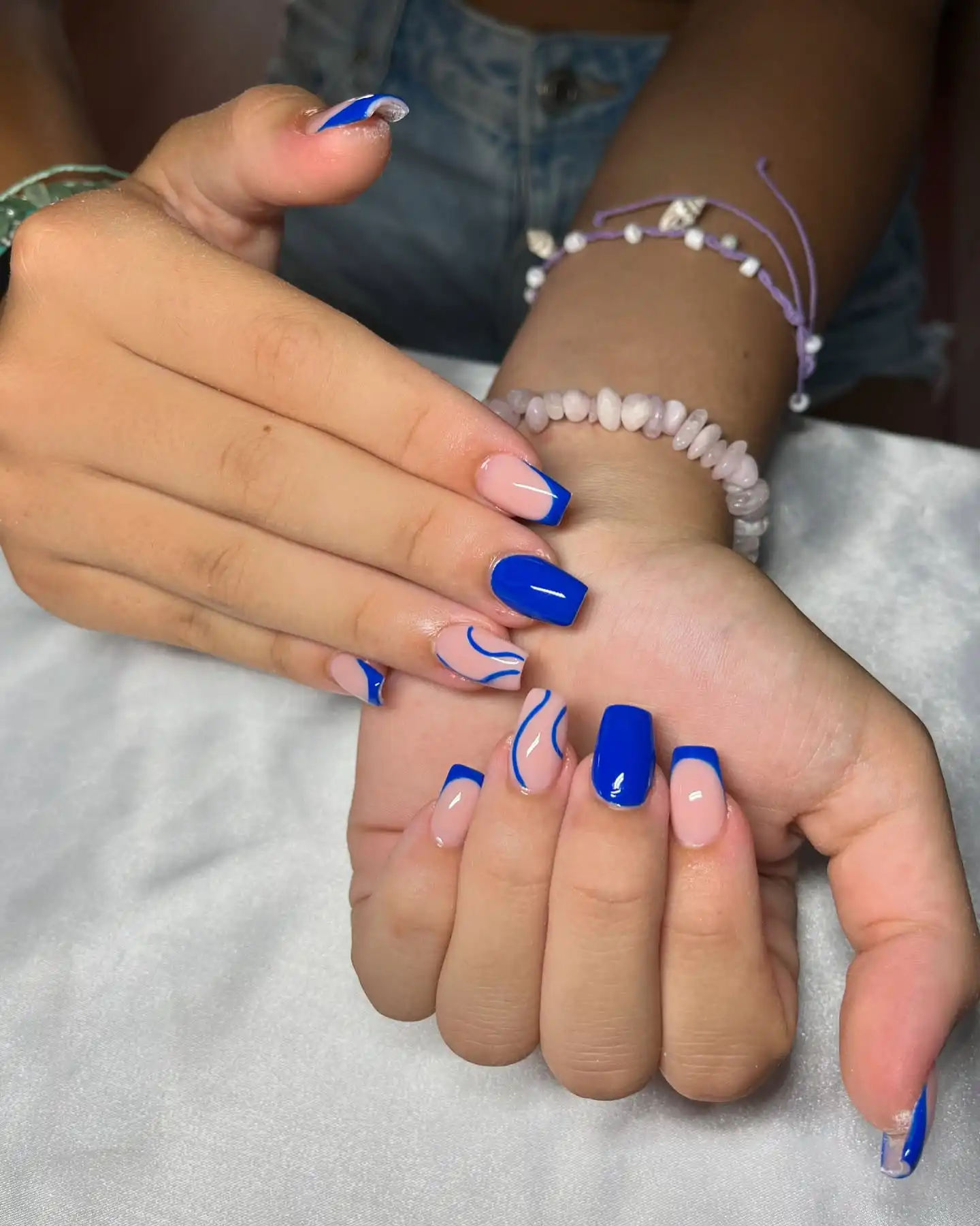 royal blue nails