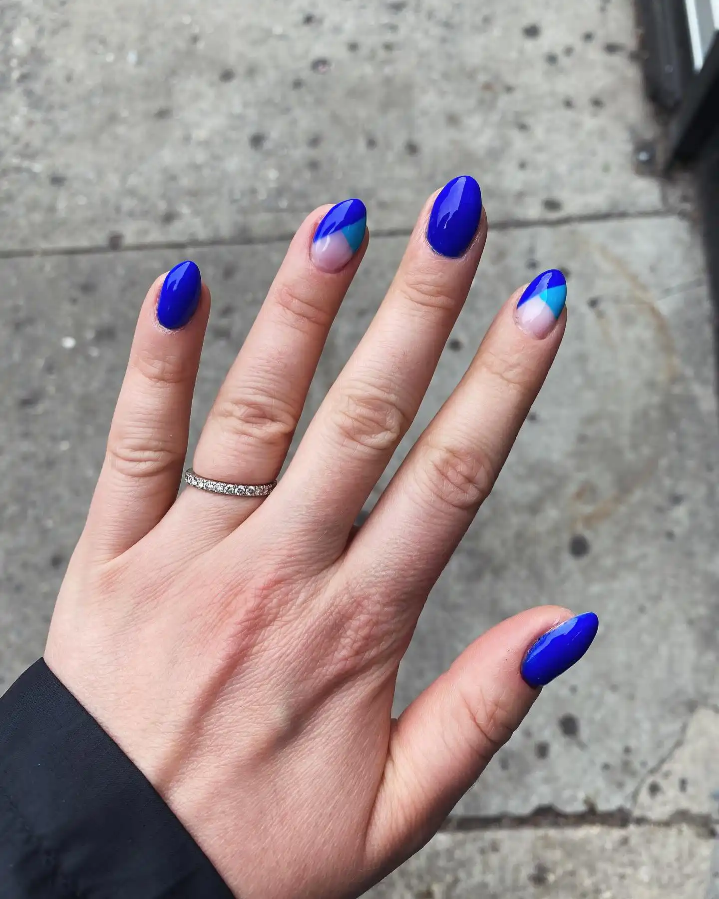 royal blue nails