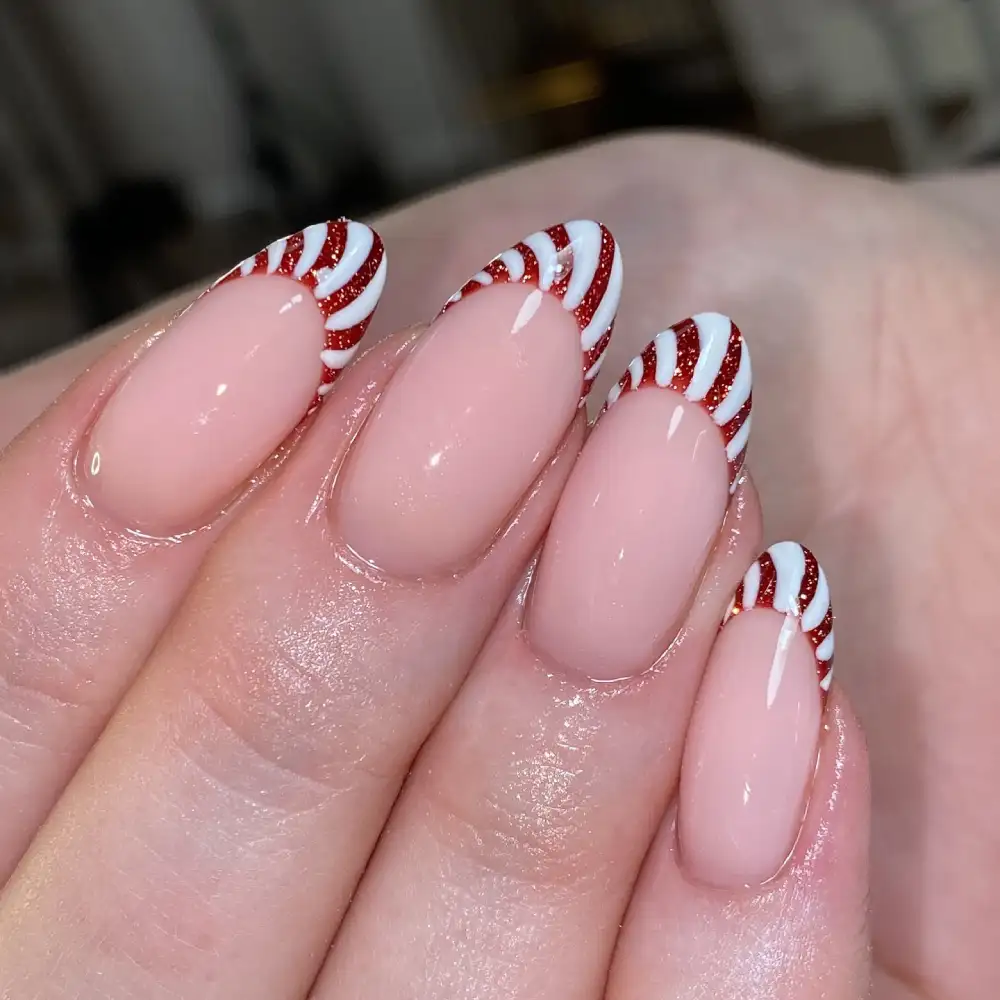 simple christmas nails