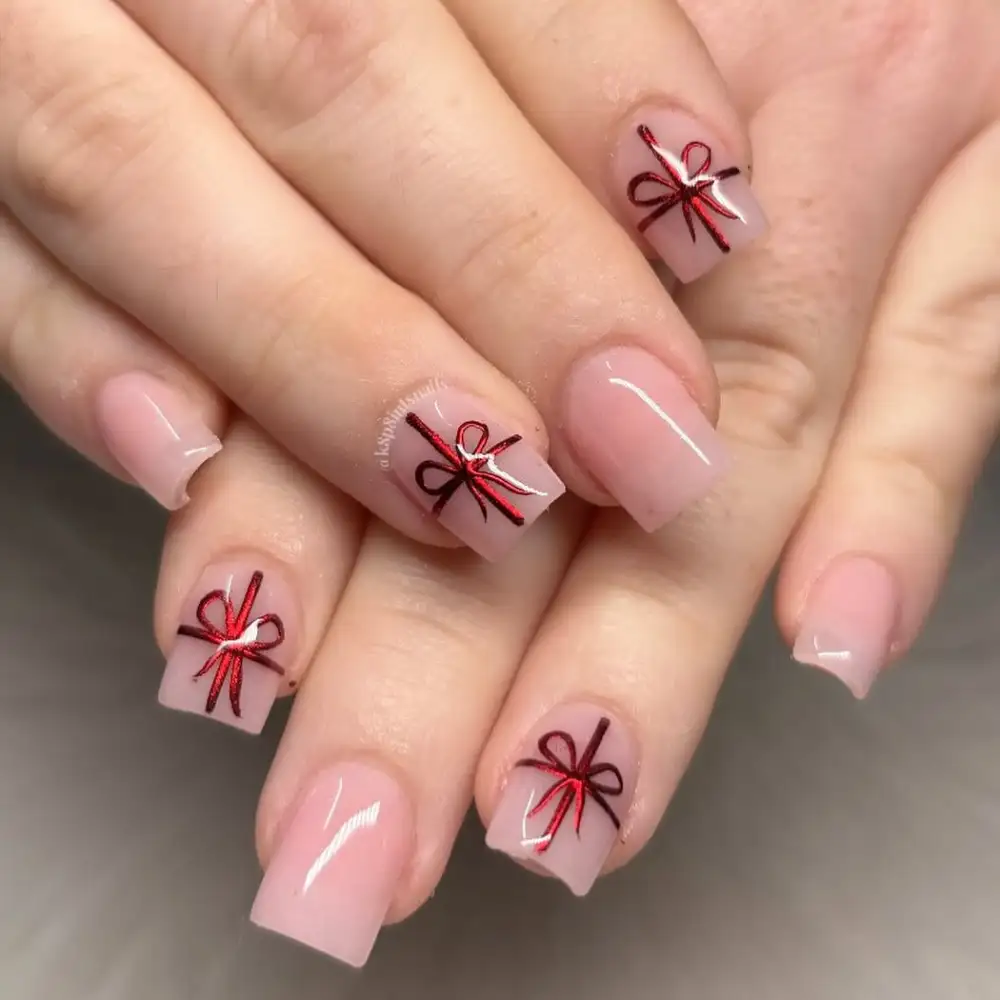 simple christmas nails