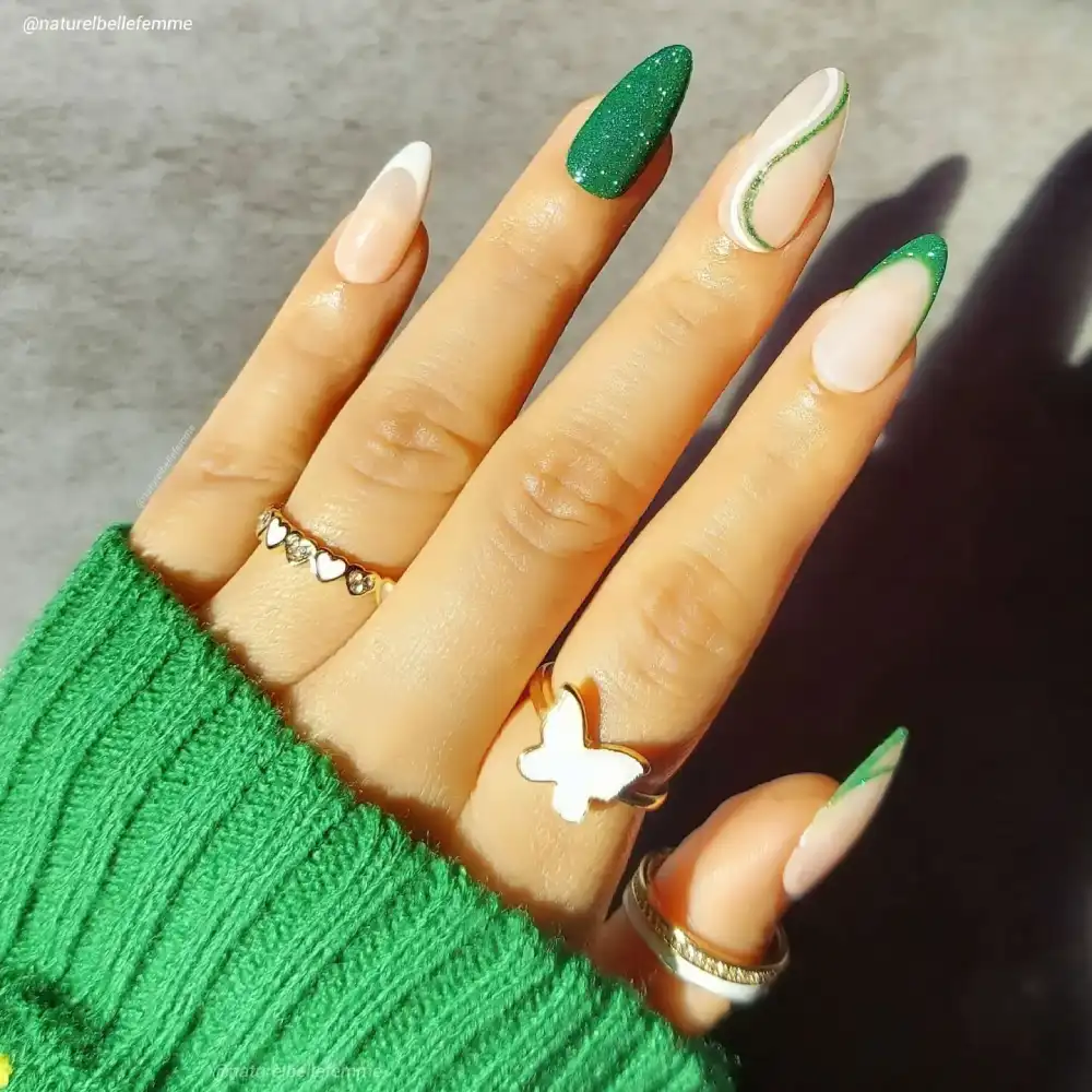 simple christmas nails