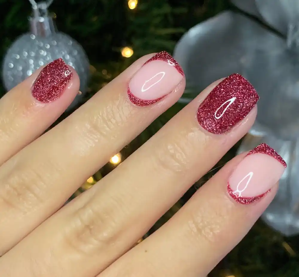 simple christmas nails